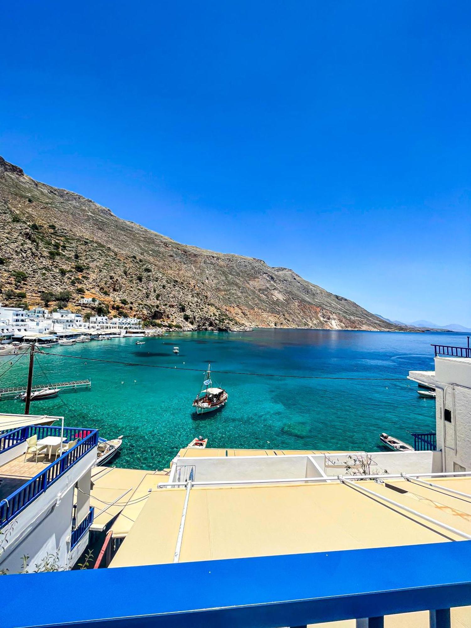 The Blue House Hotel Loutro Buitenkant foto