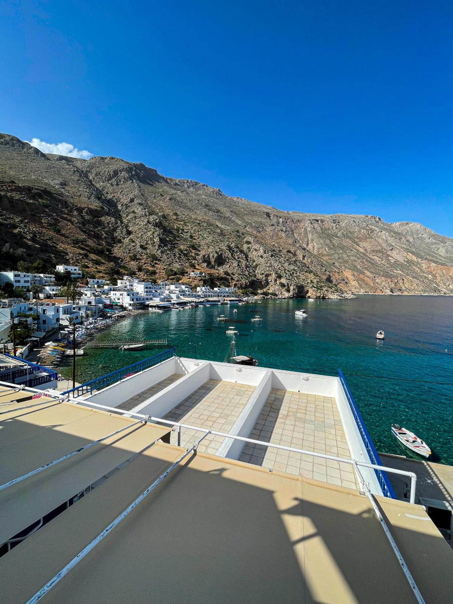 The Blue House Hotel Loutro Buitenkant foto